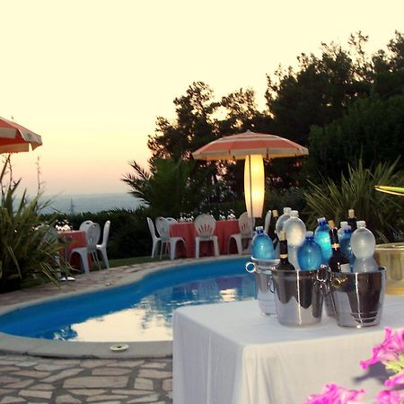 Bed And Breakfast " Il Tesoro Di Mario " Falconara Marittima Extérieur photo