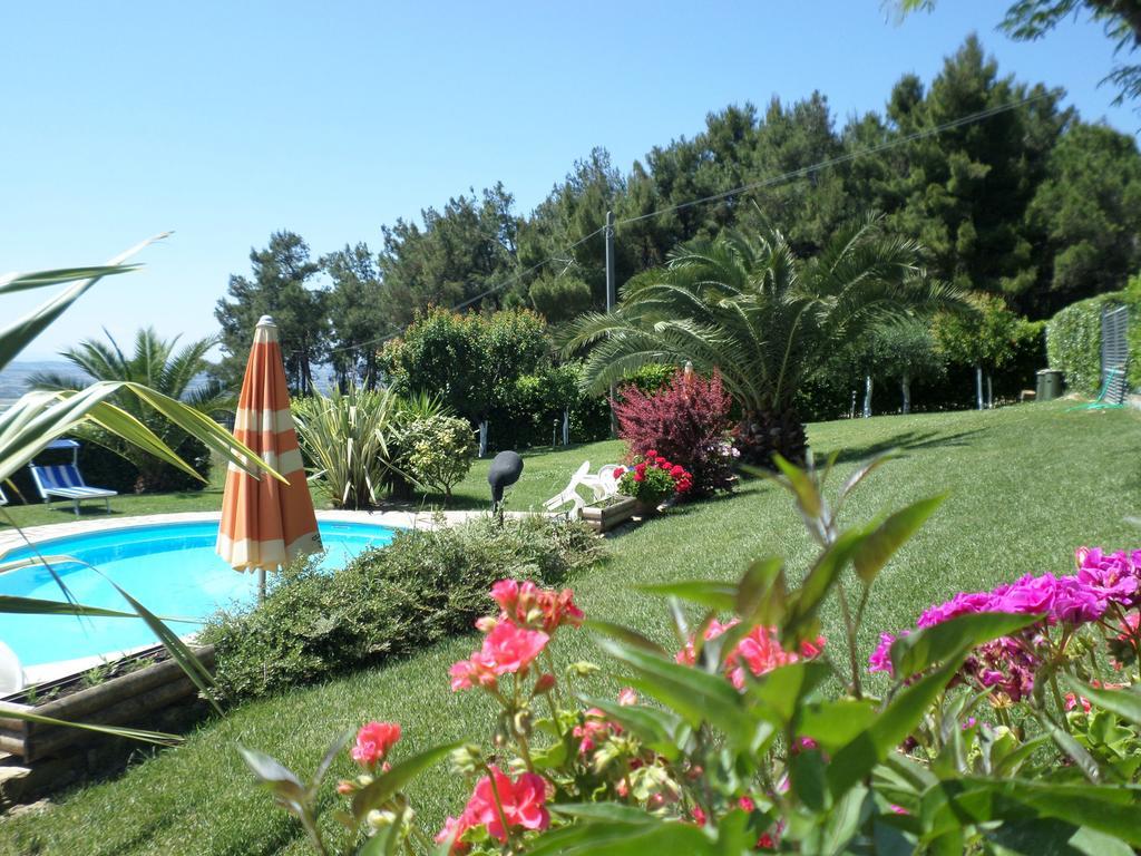 Bed And Breakfast " Il Tesoro Di Mario " Falconara Marittima Extérieur photo