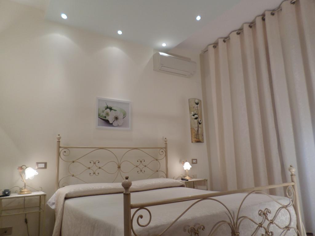 Bed And Breakfast " Il Tesoro Di Mario " Falconara Marittima Extérieur photo
